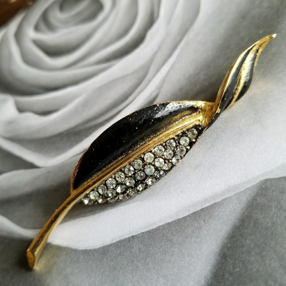 Mamselle brooch vintage leaf broach gold black rhinestone